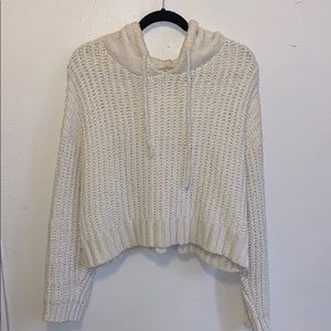 Super soft white pullover!!